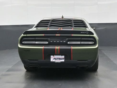 Used 2022 Dodge Challenger SRT Hellcat RWD image 5