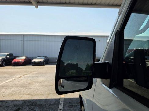 Used 2020 Nissan NV 2500 SV RWD image 31