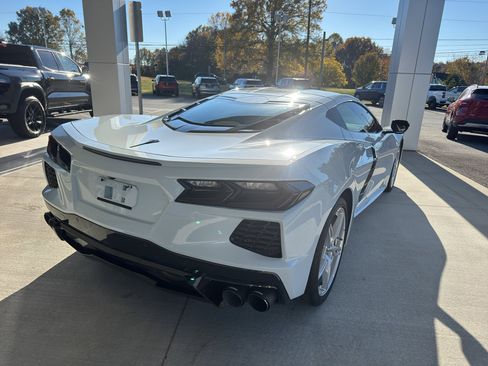 Used 2022 Chevrolet Corvette Stingray Coupe w/ 1LT image 5