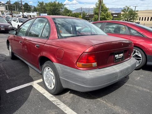Used 1997 Saturn S-Series SL image 9