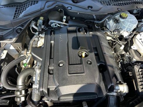 Used 2018 Ford Mustang Coupe RWD image 40
