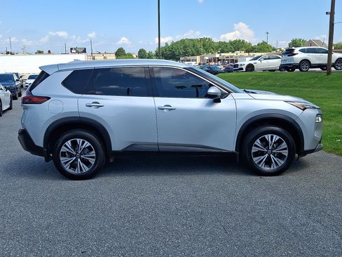 Used 2021 Nissan Rogue SV w/ Premium Package AWD/4WD image 7