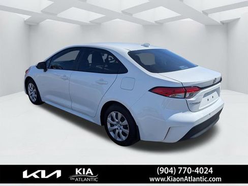 Used 2025 Toyota Corolla LE image 5