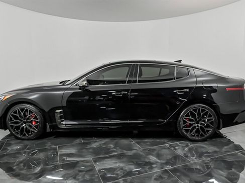 Used 2022 Kia Stinger GT2 AWD/4WD image 6