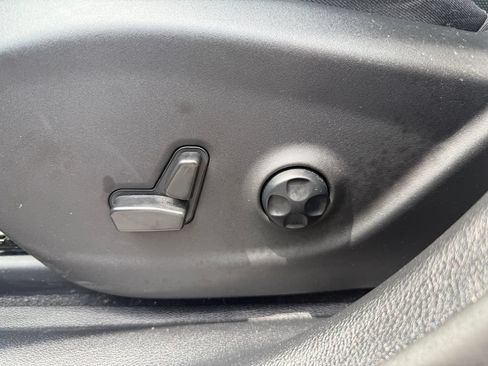 Used 2021 Jeep Cherokee Limited AWD/4WD image 17