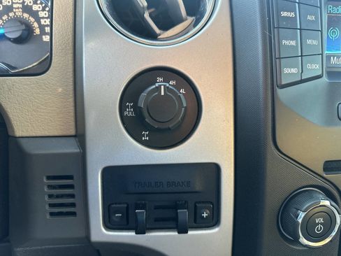 Used 2014 Ford F150 XLT w/ XTR Package image 25