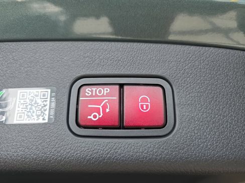 Certified 2025 Mercedes-Benz GLC 350e 4MATIC image 16