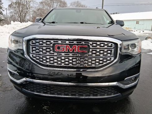 Used 2018 GMC Acadia Denali image 2