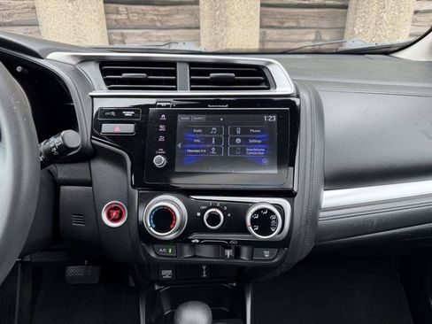 Used 2018 Honda Fit EX image 12
