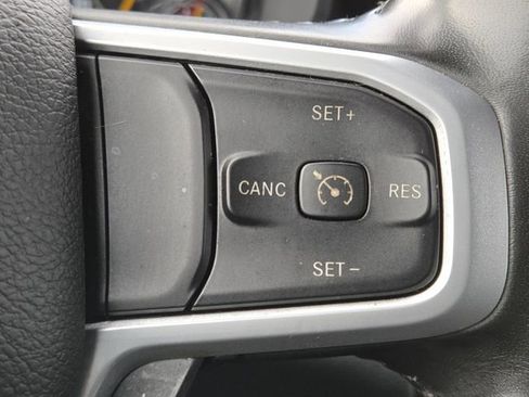 Used 2021 RAM 1500 Big Horn image 10