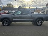 Used 2022 Toyota Tacoma TRD Off-Road image 5