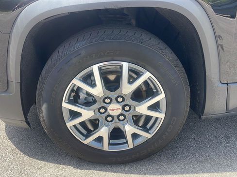 Used 2023 GMC Acadia SLT AWD/4WD image 13