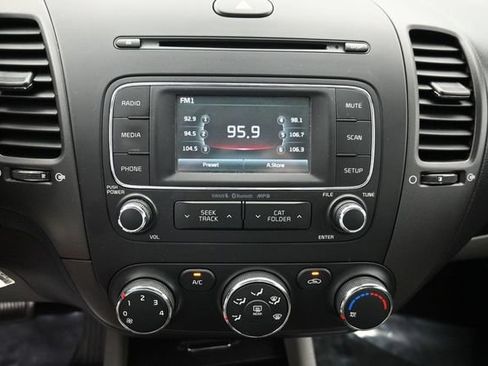 Used 2016 Kia Forte LX w/ LX Popular Package FWD image 13