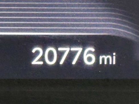 Used 2023 Genesis G70 2.0T w/ Sport Prestige Package image 30