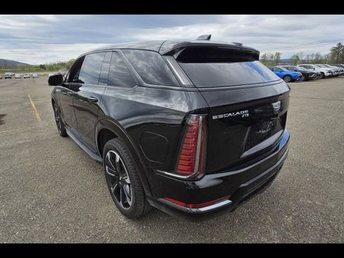 Used 2025 Cadillac Escalade IQ Sport 1 AWD/4WD image 6