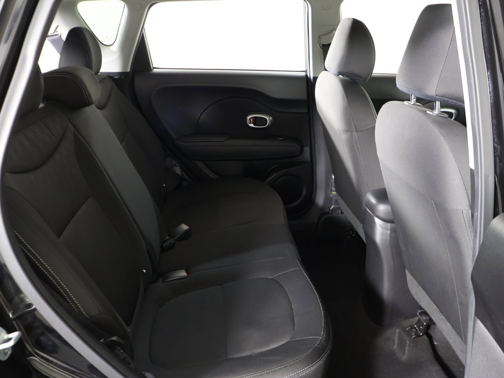 Used 2018 Kia Soul FWD image 28