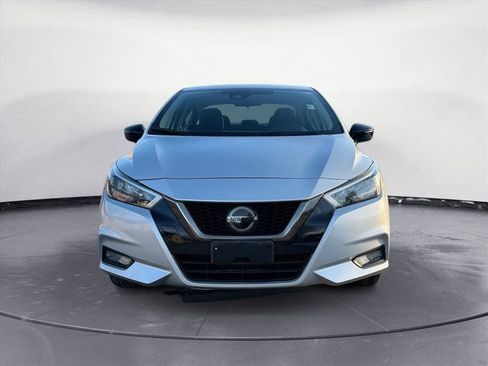 Used 2020 Nissan Versa SR w/ Convenience Package image 9