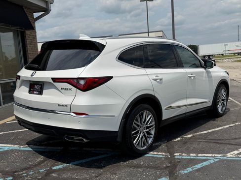 Used 2023 Acura MDX SH-AWD w/ Advance Package image 6