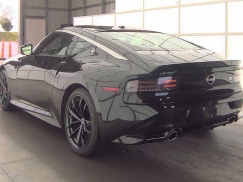 Used 2025 Nissan Z Performance w/ Floor Mat Package RWD image 4