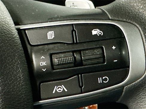 Used 2023 Kia Sportage LX image 10