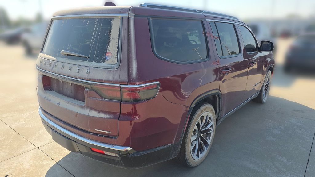 Used 2022 Jeep Wagoneer Series III w/ Premium Group I AWD/4WD image 5