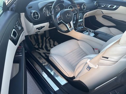 Used 2016 Mercedes-Benz SL 550 SL 550 image 8
