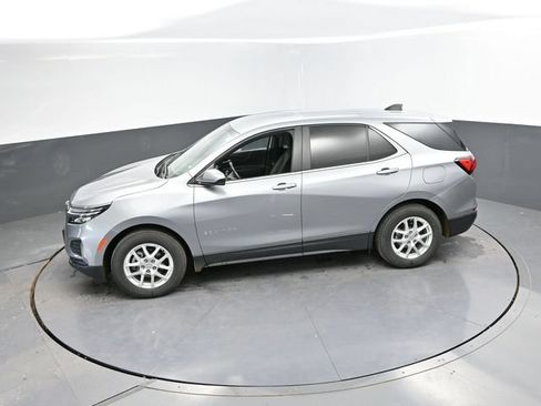 Used 2024 Chevrolet Equinox LT FWD image 38