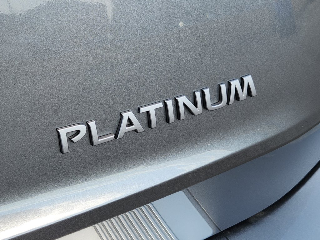 Used 2025 Nissan Rogue Platinum w/ Platinum Premium Package FWD image 8