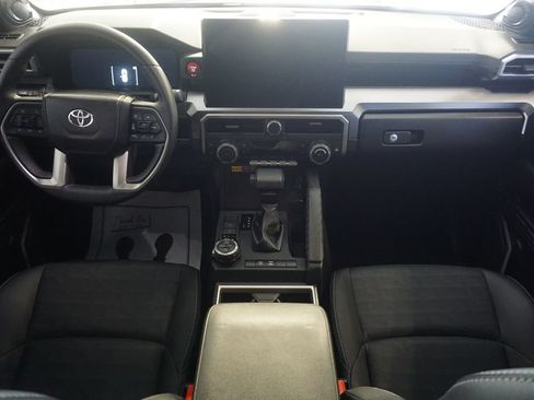 Used 2025 Toyota 4Runner TRD Off-Road Premium AWD/4WD image 30