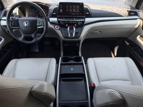 Used 2025 Honda Odyssey EX-L image 18