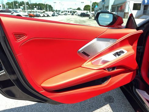 Used 2024 Chevrolet Corvette Stingray Premium Cpe w/ 3LT RWD image 15