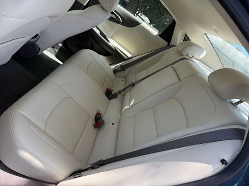 Used 2024 Chevrolet Malibu LT image 20