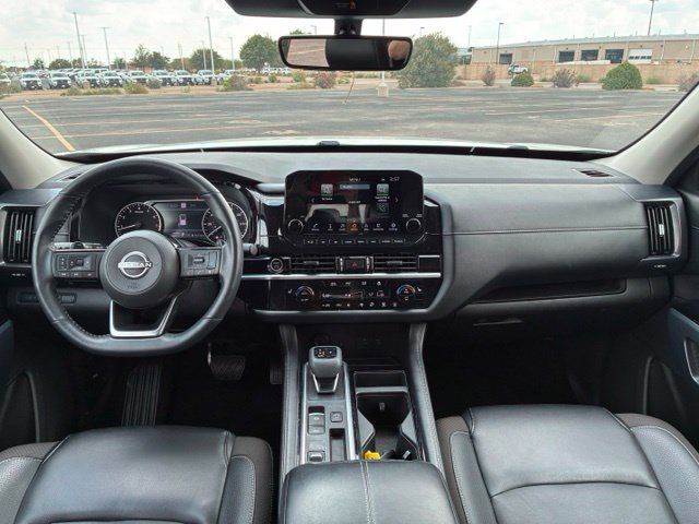 Certified 2024 Nissan Pathfinder SL FWD image 14