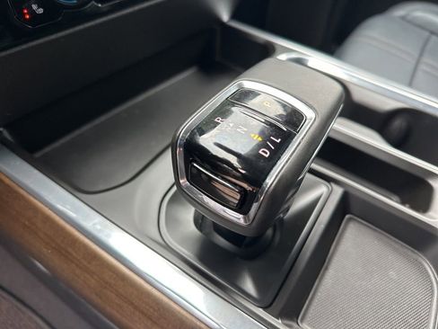 Used 2024 Chevrolet Silverado 1500 High Country w/ Technology Package image 34