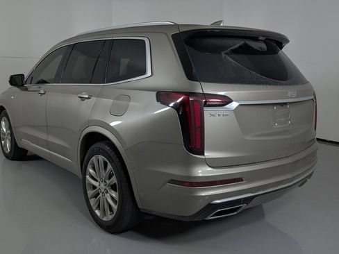 Used 2022 Cadillac XT6 Premium Luxury w/ Technology Package image 4