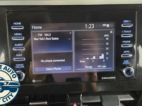 Used 2021 Toyota Camry SE FWD image 14
