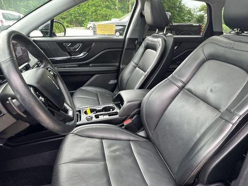 Used 2022 Lincoln Corsair AWD w/ Premium Package image 39