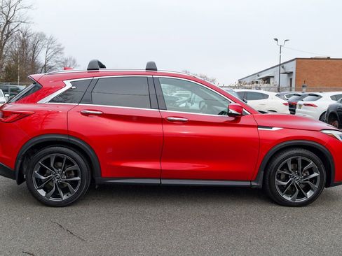 Used 2019 INFINITI QX50 Essential w/ Sensory Package image 8
