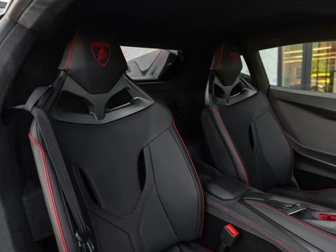 Used 2026 Lamborghini Temerario AWD/4WD image 18