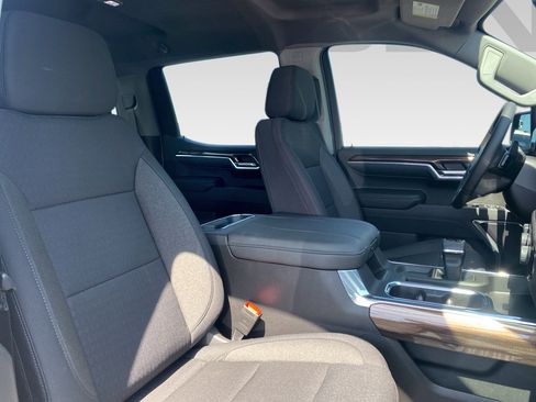 New 2025 Chevrolet Silverado 1500 LT image 8