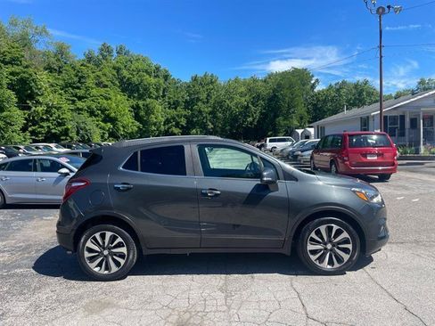 Used 2018 Buick Encore Essence FWD image 4