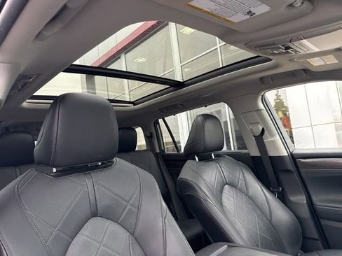 Used 2021 Toyota Highlander Platinum AWD/4WD image 30