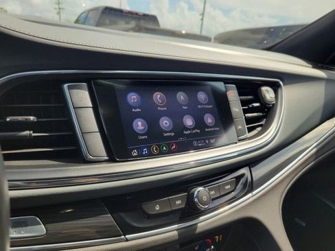 Used 2022 Buick Enclave Essence w/ Sport Touring Edition image 20