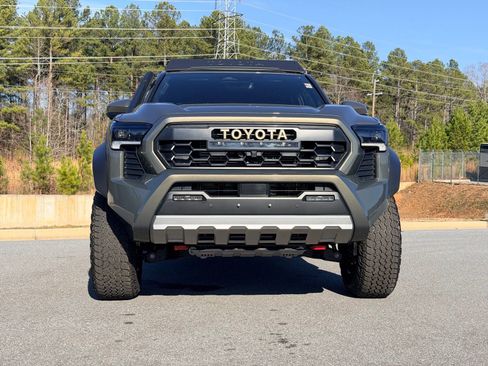 Used 2025 Toyota Tacoma 4x4 Double Cab Hybrid image 6