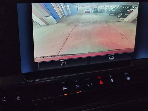 Used 2025 Chevrolet Silverado 1500 RST w/ LPO, Dark Essentials Package AWD/4WD image 17