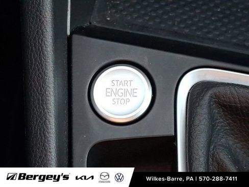 Used 2025 Volkswagen Jetta GLI Autobahn image 26