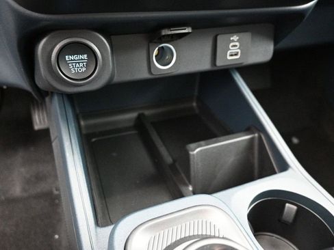 New 2025 Ford Maverick Lobo image 17