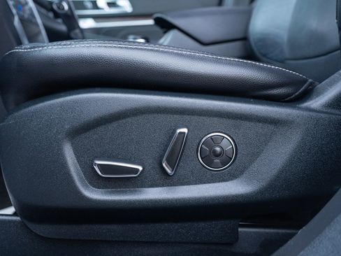 Used 2018 Ford Explorer Limited w/ Equipment Group 301A image 33