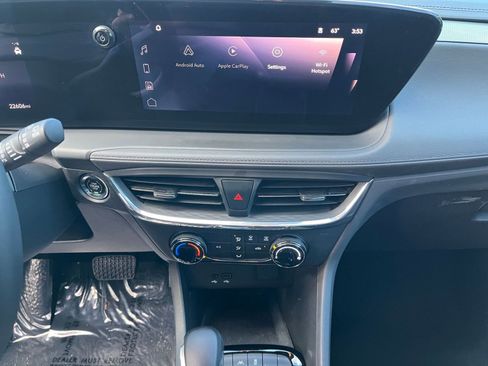 Used 2025 Buick Encore GX Preferred image 18