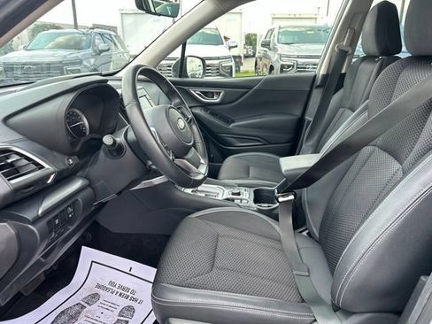Used 2023 Subaru Forester Premium AWD/4WD image 15